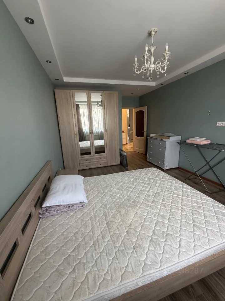 2-комнатная квартира, 72 м² — фотография 3
