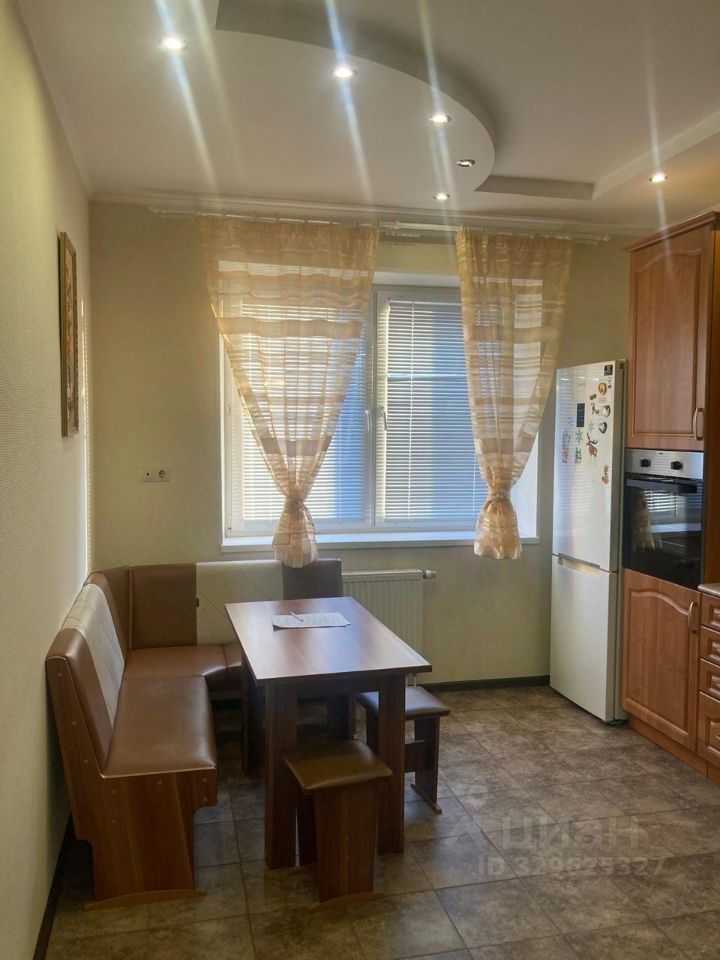 3-комнатная квартира, 98 м² — фотография 3