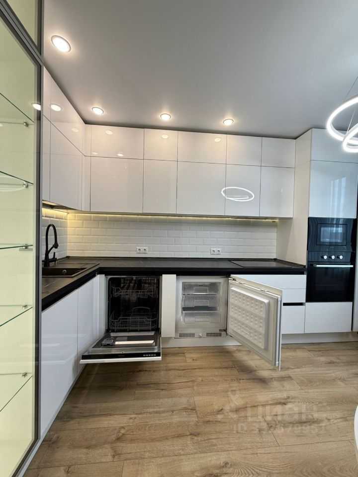 2-комнатная квартира, 58 м² — фотография 2