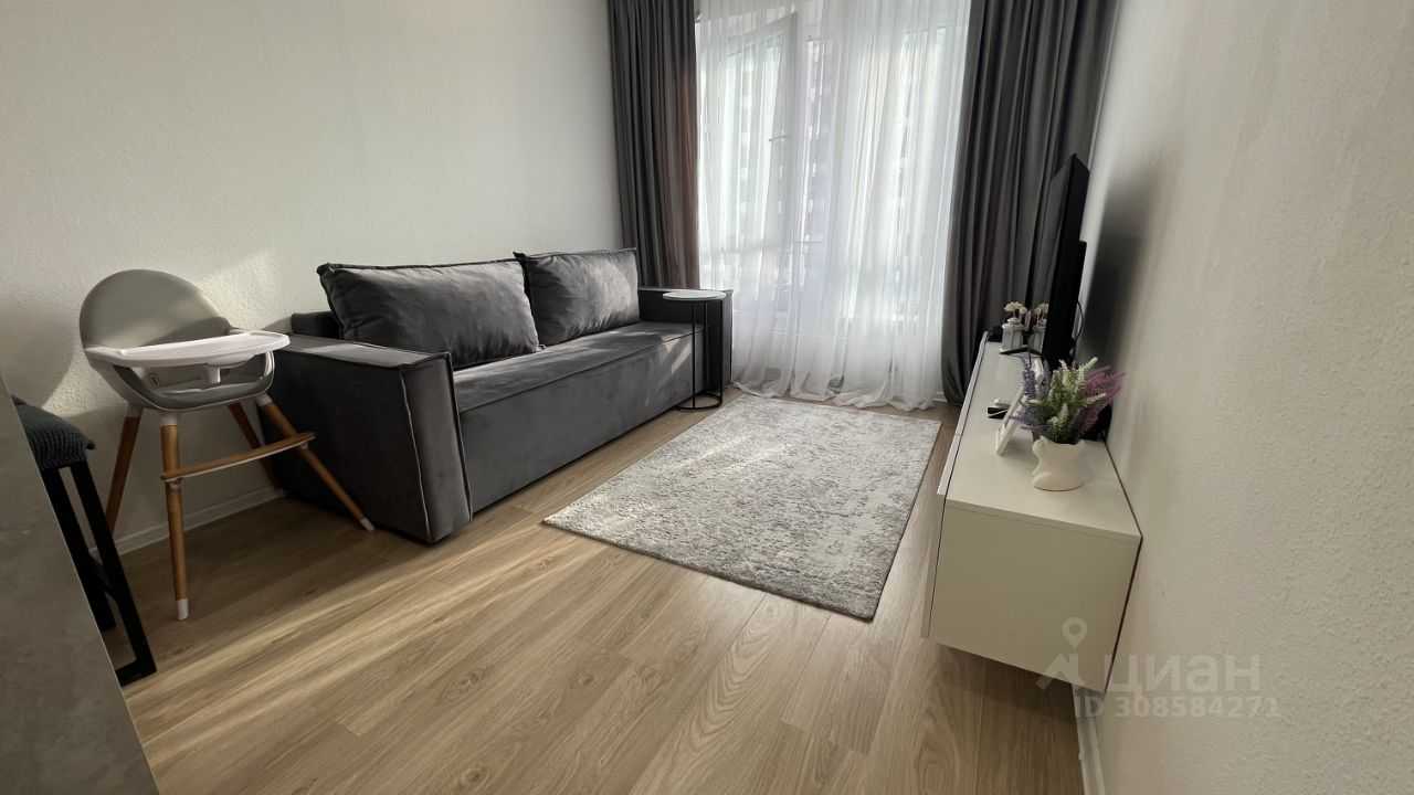 4-комнатная квартира, 79,8 м² — фотография 2