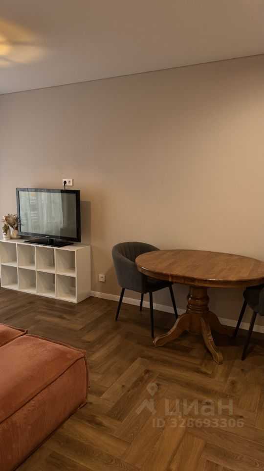 2-комнатная квартира, 56 м² — фотография 2