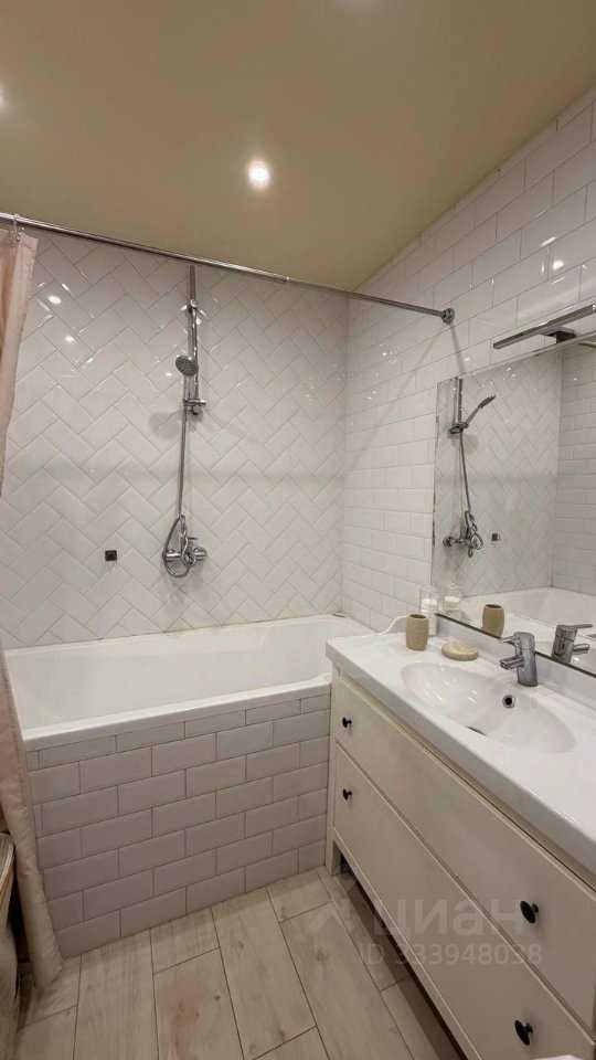 2-комнатная квартира, 64 м² — фотография 2