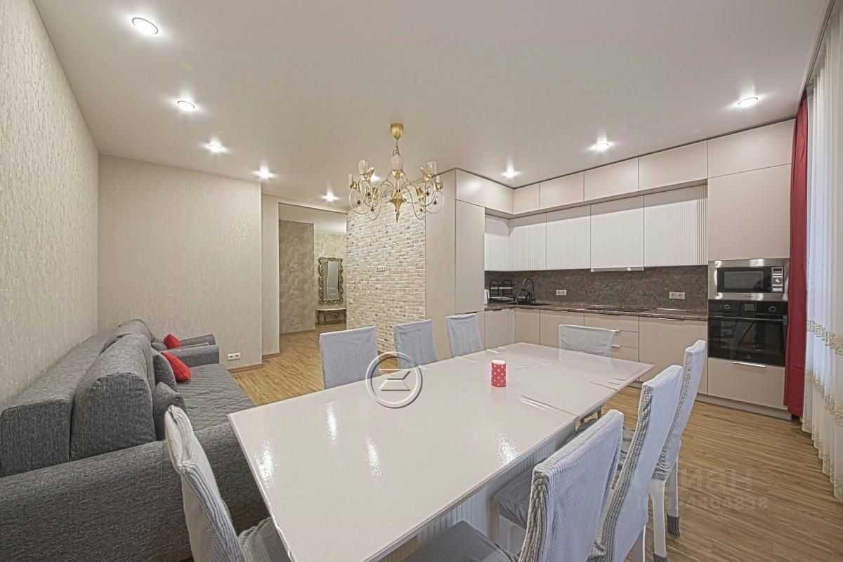 4-комнатная квартира, 86 м² — фотография 3