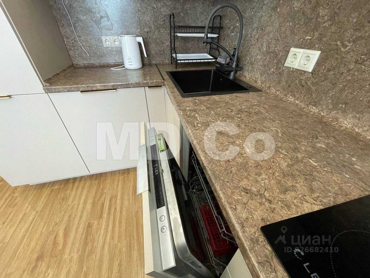 4-комнатная квартира, 87 м² — фотография 2