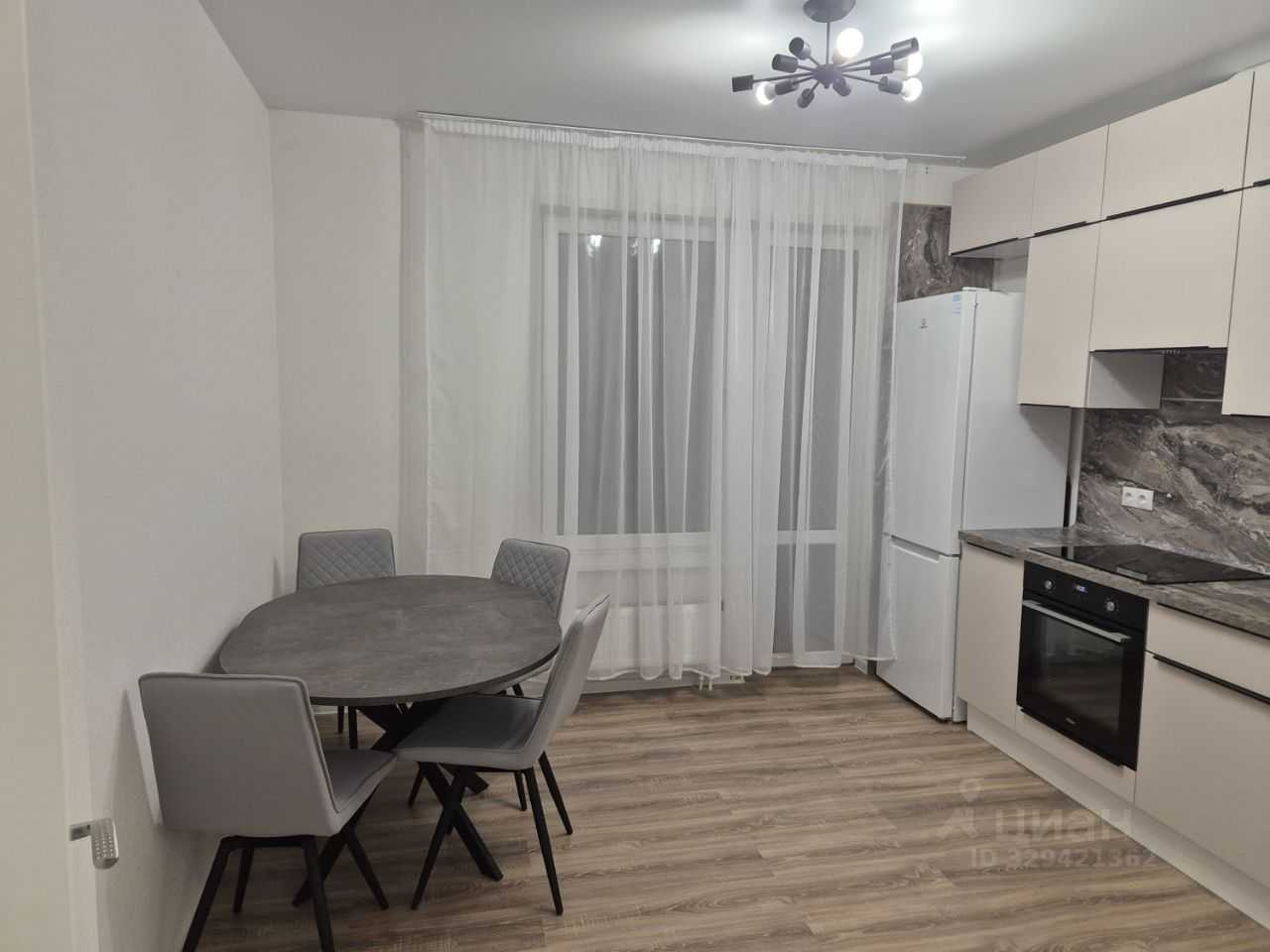 2-комнатная квартира, 60,5 м² — фотография 2