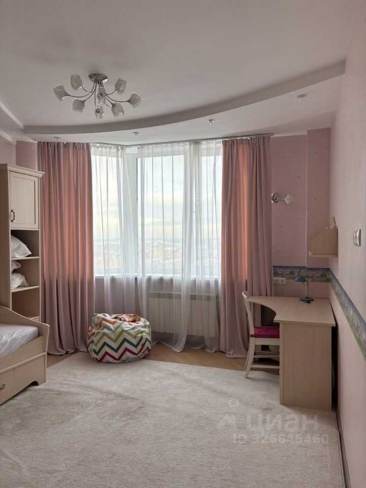 1-комнатная квартира, 52 м² — фотография 2