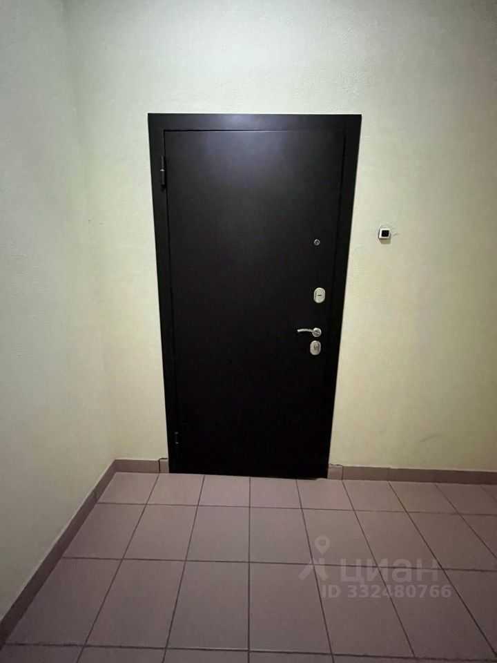 2-комнатная квартира, 64 м² — фотография 2