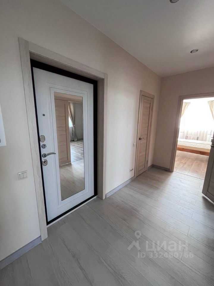 2-комнатная квартира, 64 м² — фотография 3