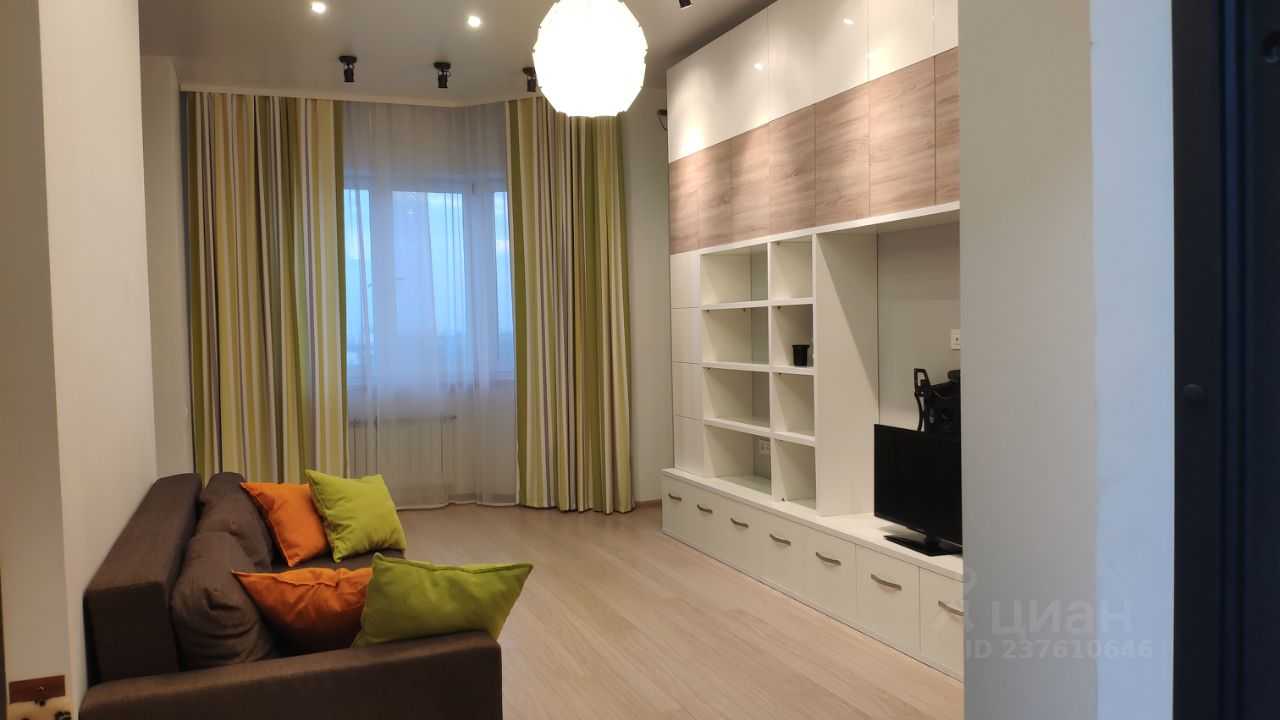 2-комнатная квартира, 56 м² — фотография 2