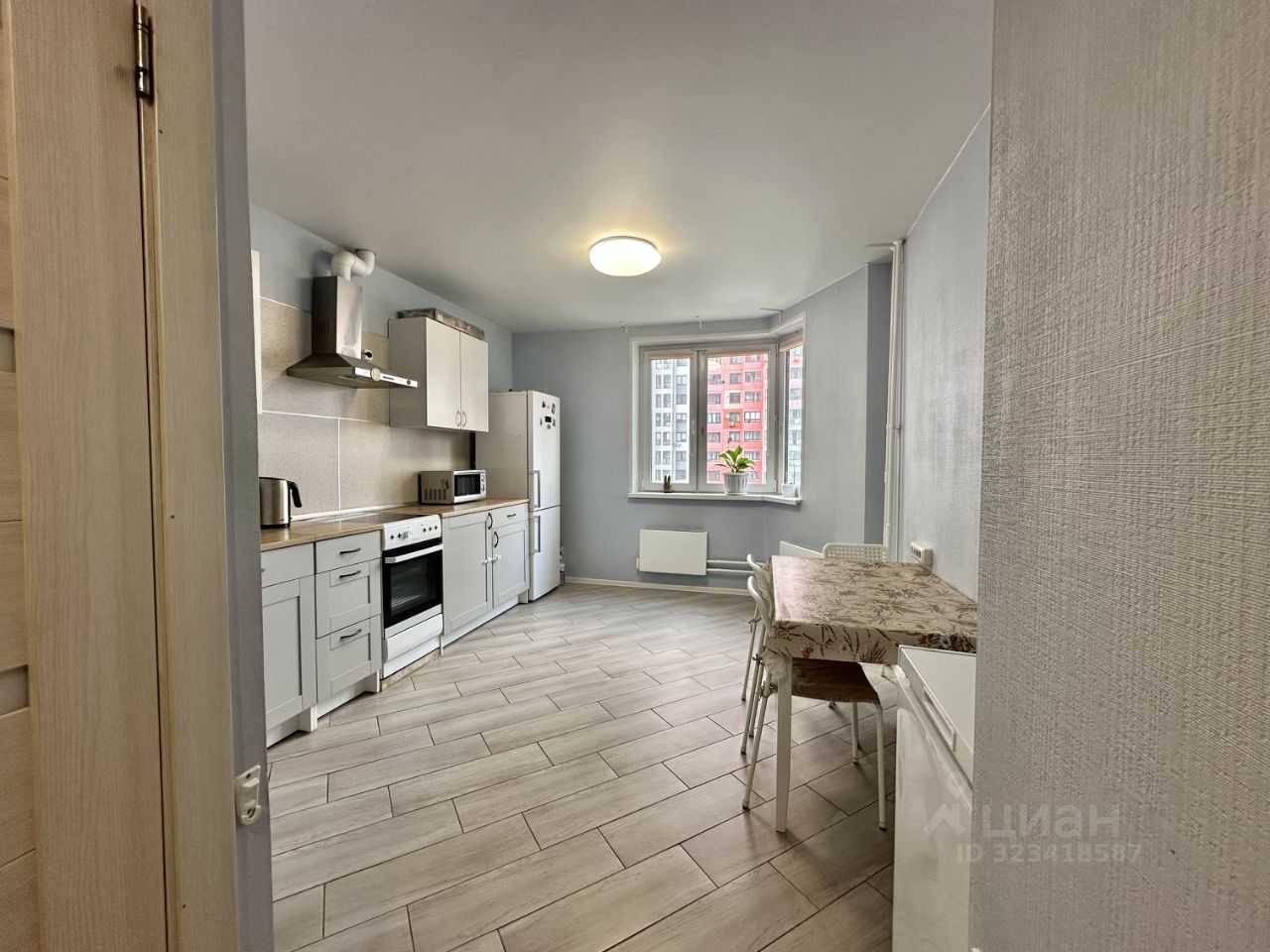 3-комнатная квартира, 76 м² — фотография 2