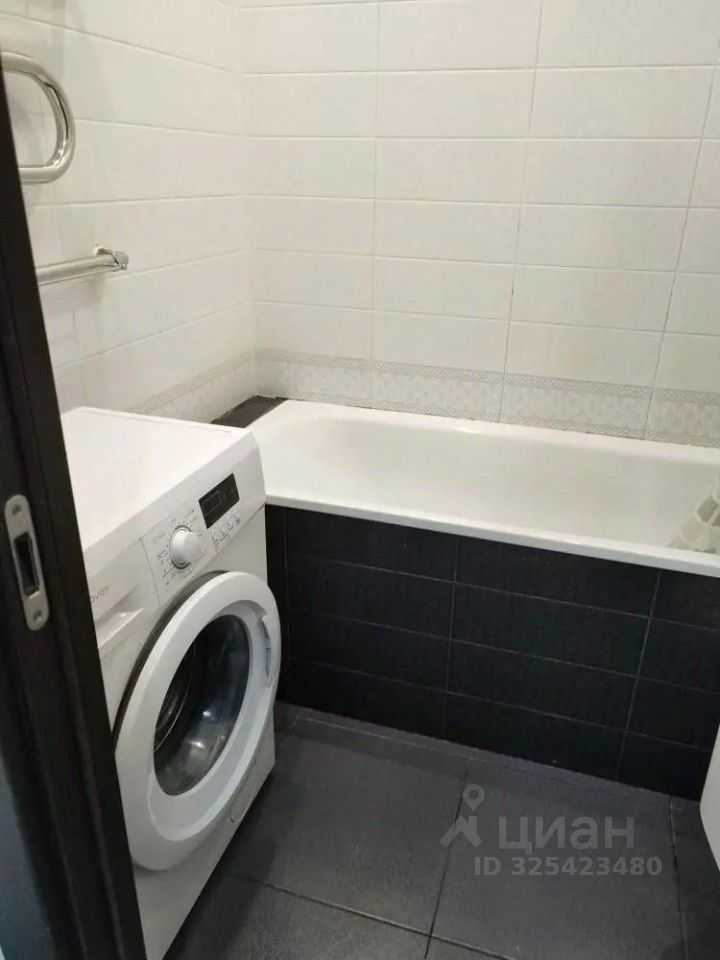 2-комнатная квартира, 63 м² — фотография 3