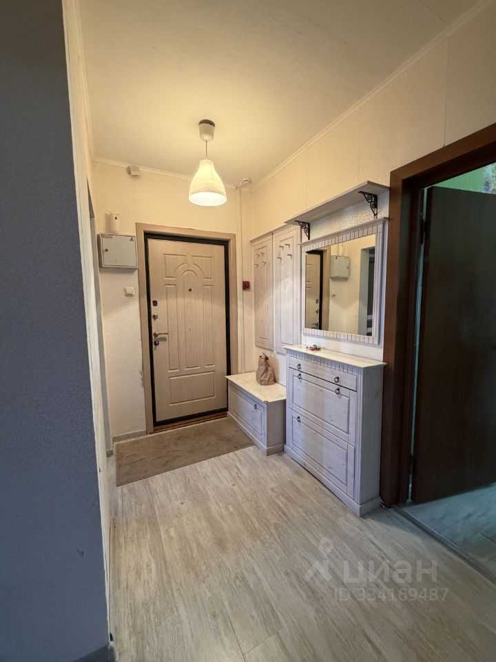 2-комнатная квартира, 68 м² — фотография 2