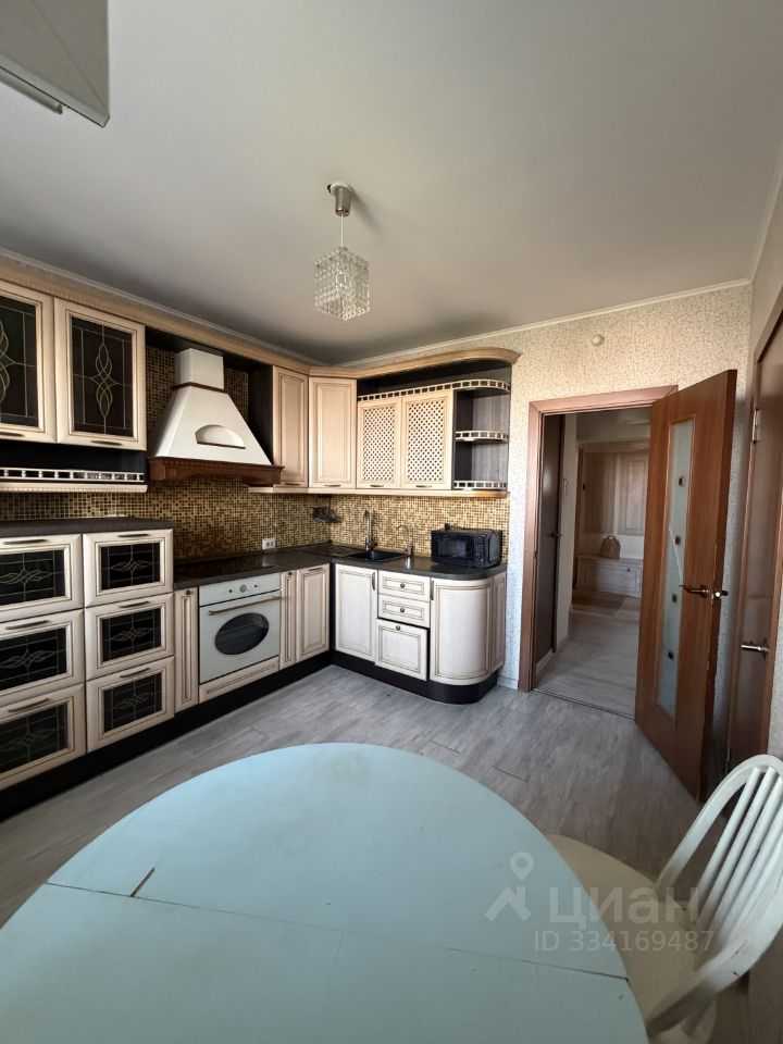 2-комнатная квартира, 68 м² — фотография 3