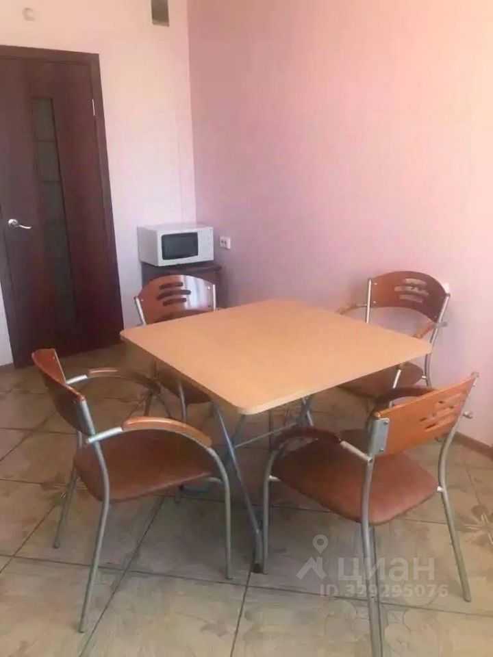 2-комнатная квартира, 75 м² — фотография 3
