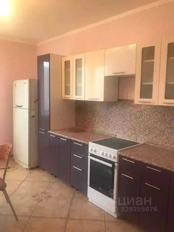 2-комнатная квартира, 75 м² — фотография 2