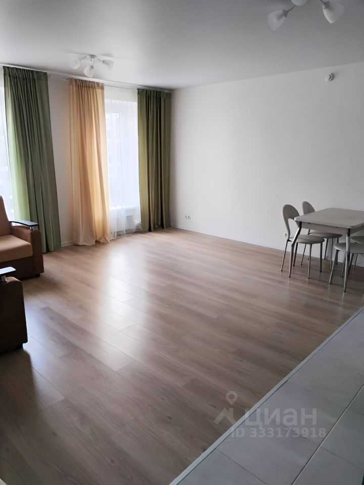 3-комнатная квартира, 76 м² — фотография 2
