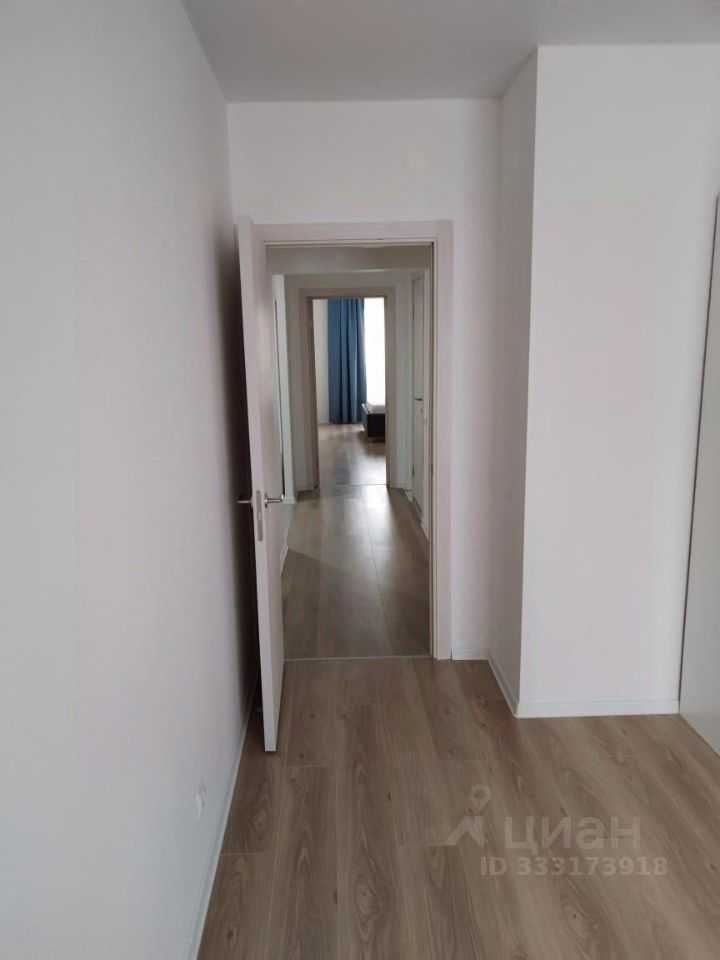 3-комнатная квартира, 76 м² — фотография 3