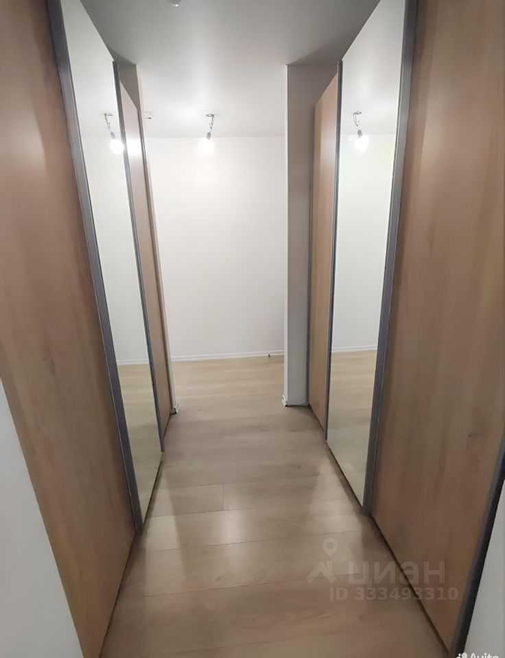 4-комнатная квартира, 117 м² — фотография 2