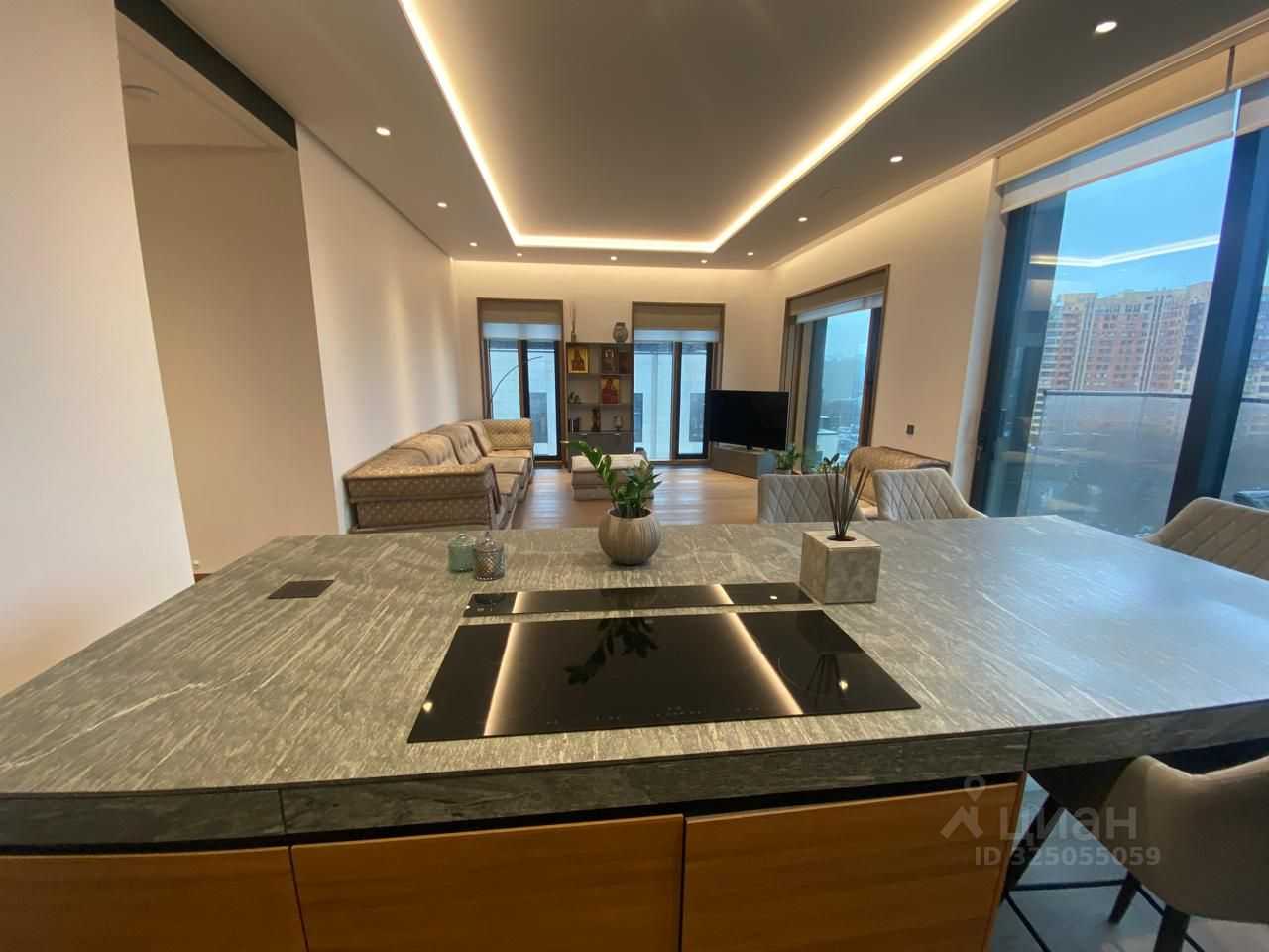 4-комнатная квартира, 150 м²