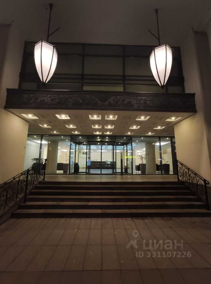 3-комнатная квартира, 106 м² — фотография 2