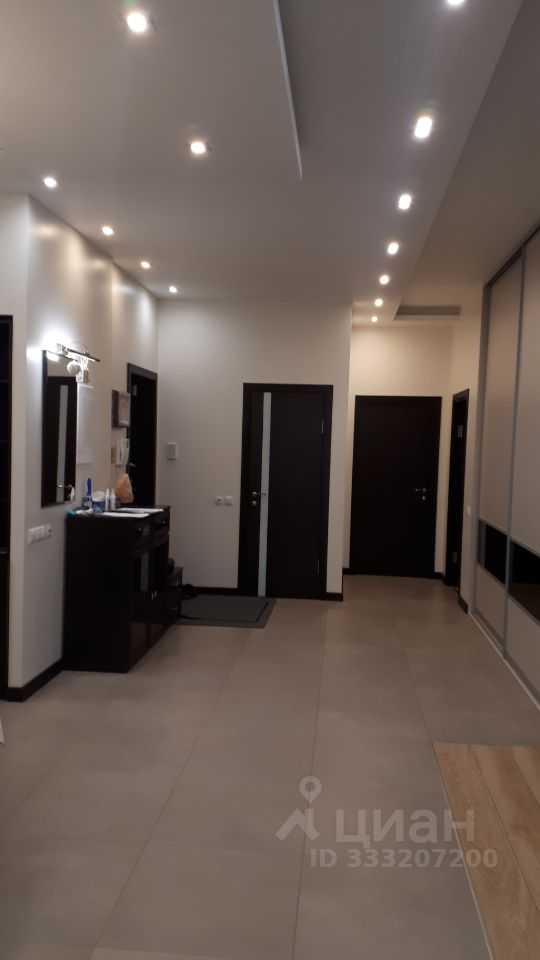 4-комнатная квартира, 204 м²