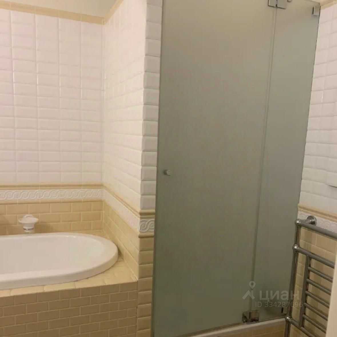 1-комнатная квартира, 55 м² — фотография 3