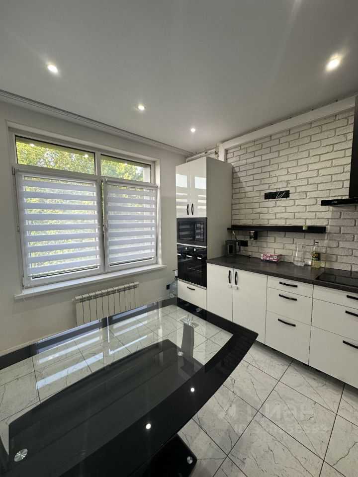 2-комнатная квартира, 66,7 м² — фотография 2