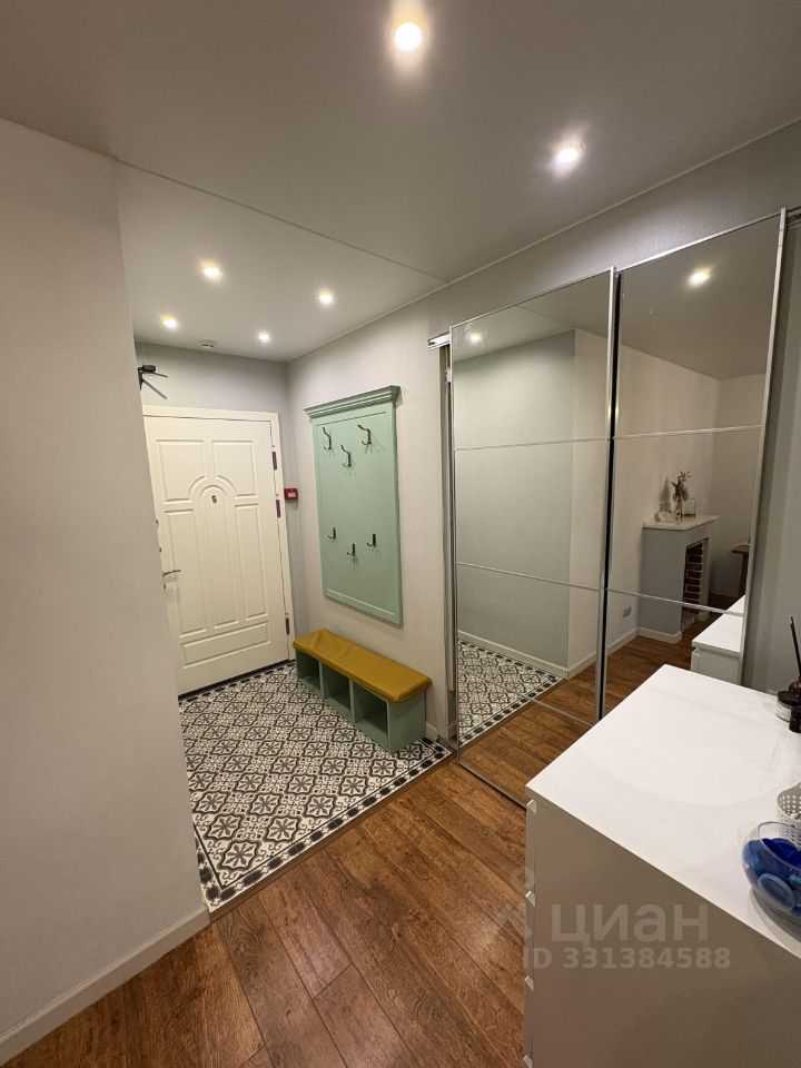 2-комнатная квартира, 60,5 м² — фотография 3