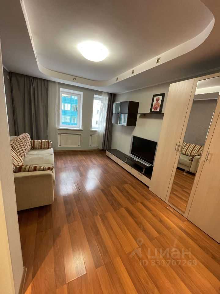 1-комнатная квартира, 56 м² — фотография 2
