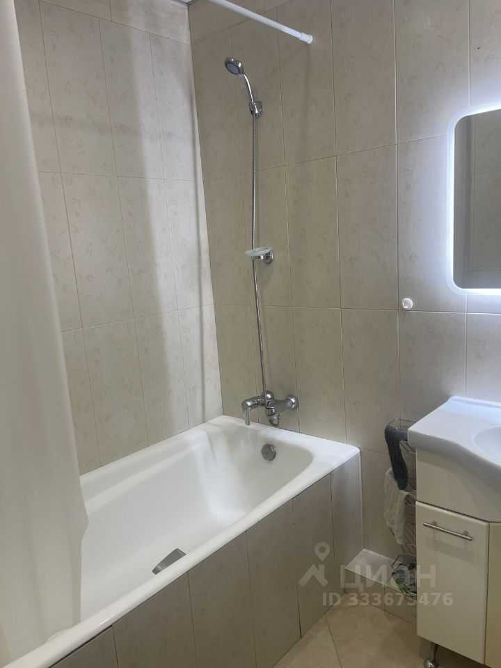2-комнатная квартира, 67 м² — фотография 2