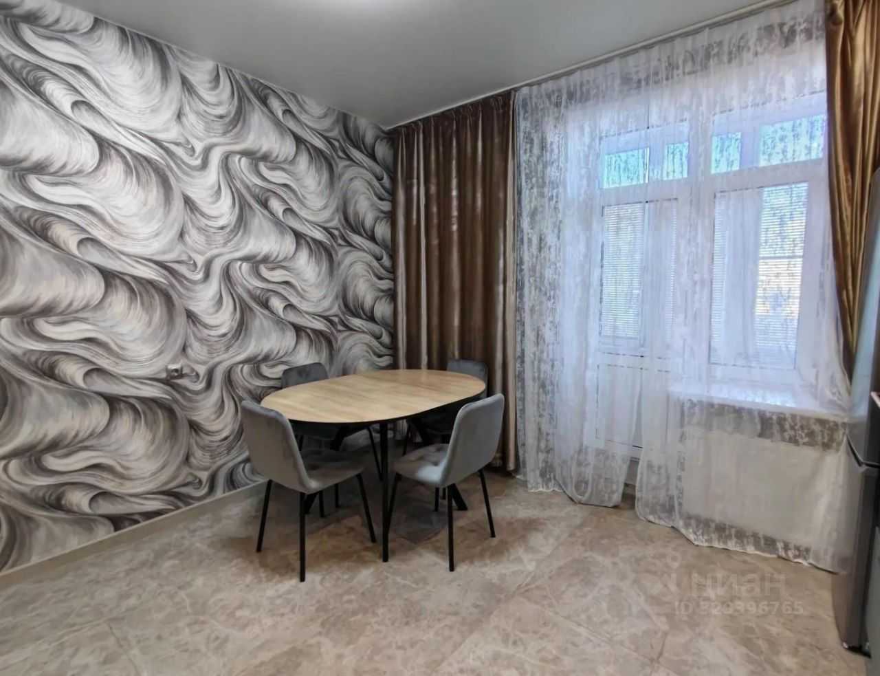 2-комнатная квартира, 57 м² — фотография 3
