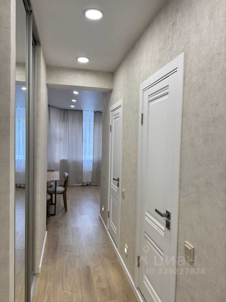 2-комнатная квартира, 60,7 м² — фотография 2