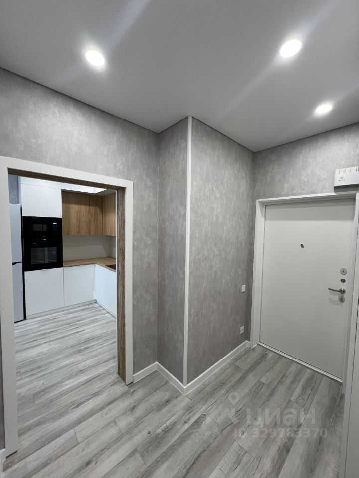 2-комнатная квартира, 60,8 м² — фотография 2