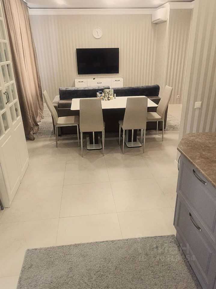 4-комнатная квартира, 90 м² — фотография 2