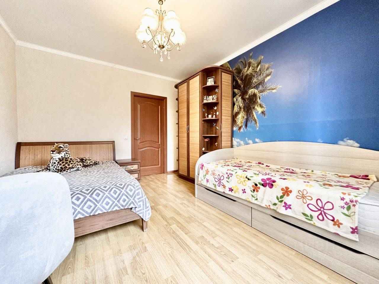 4-комнатная квартира, 111 м² — фотография 3