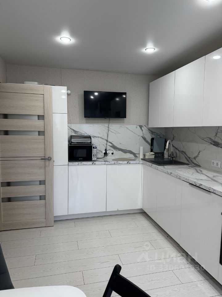 4-комнатная квартира, 117 м² — фотография 2