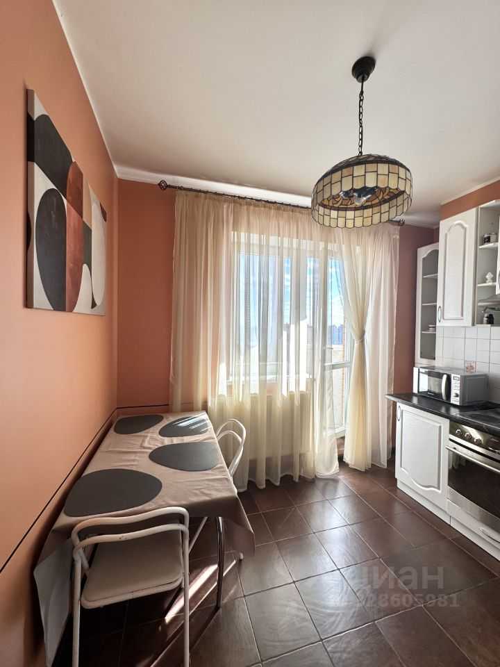 1-комнатная квартира, 42 м² — фотография 2