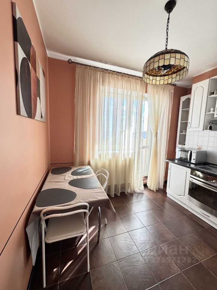 1-комнатная квартира, 42 м² — фотография 3