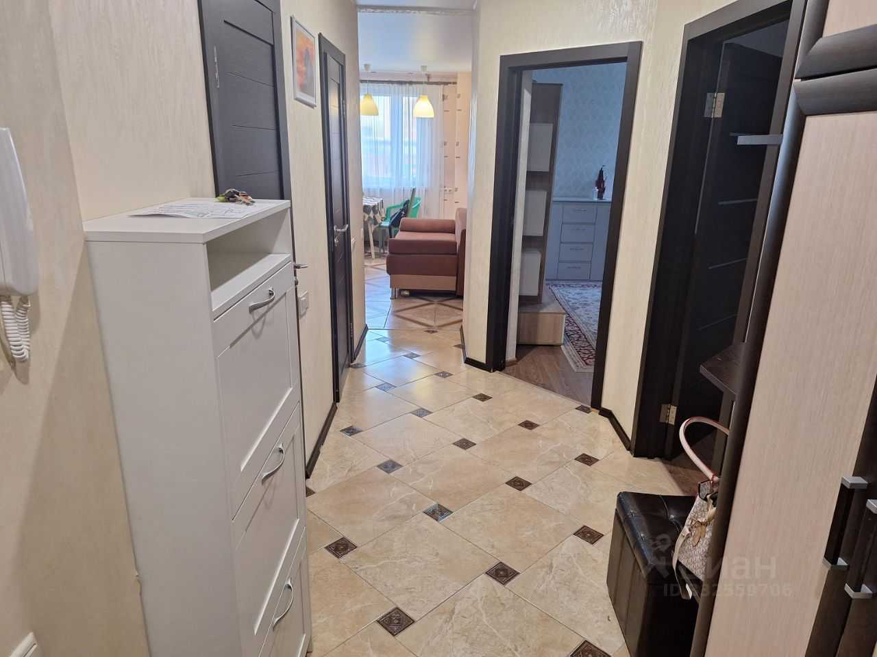 2-комнатная квартира, 62 м² — фотография 2