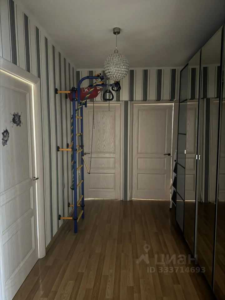3-комнатная квартира, 82 м²