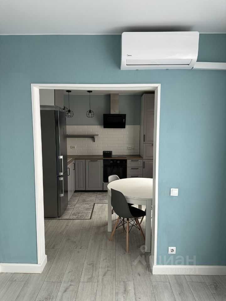 2-комнатная квартира, 70 м² — фотография 3