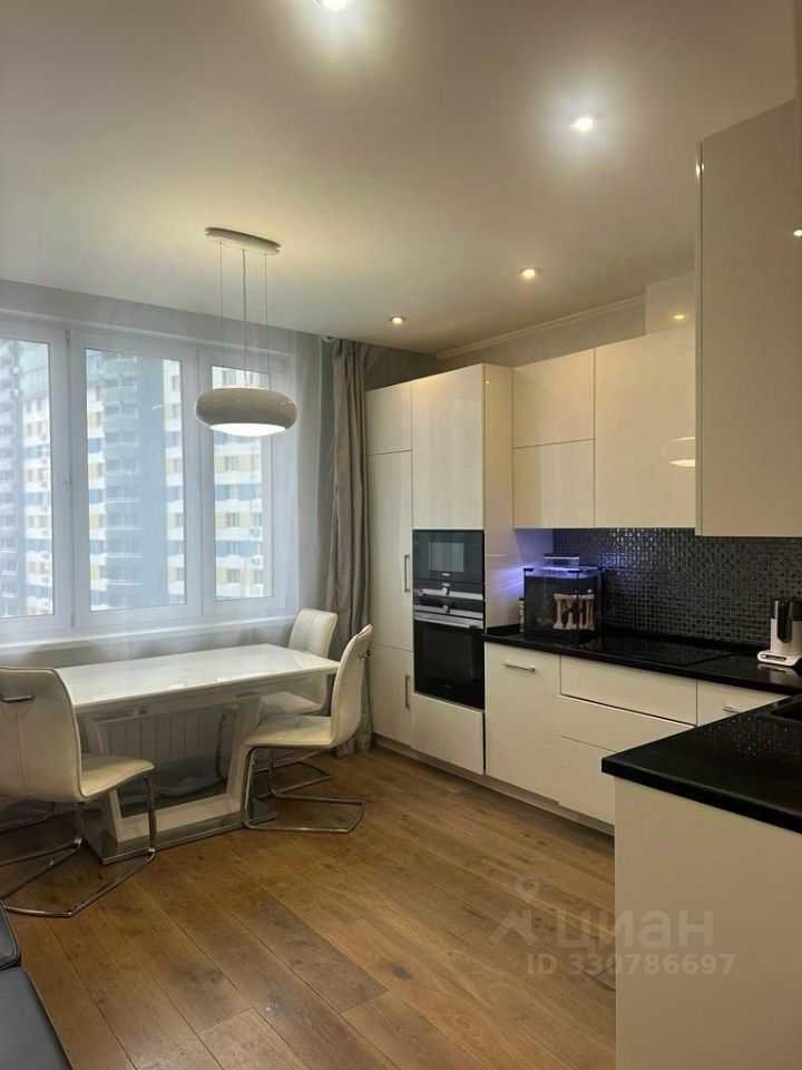 2-комнатная квартира, 90 м²