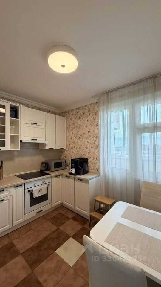 4-комнатная квартира, 104 м² — фотография 3