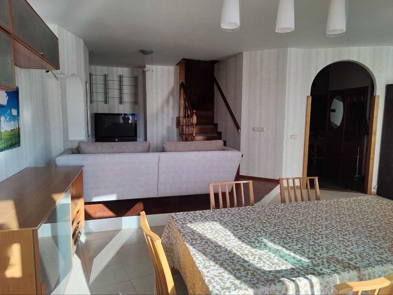 3-комнатная квартира, 140 м² — фотография 3