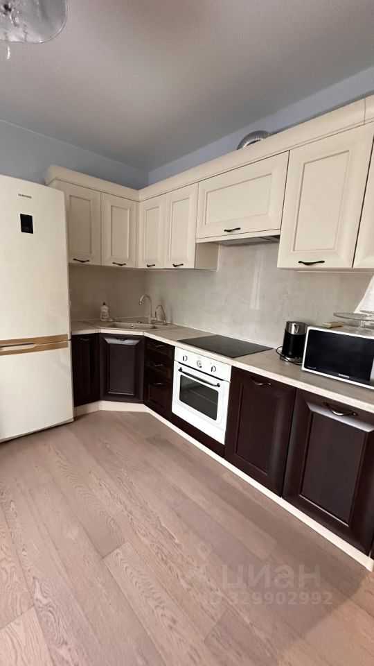 2-комнатная квартира, 74,4 м² — фотография 2