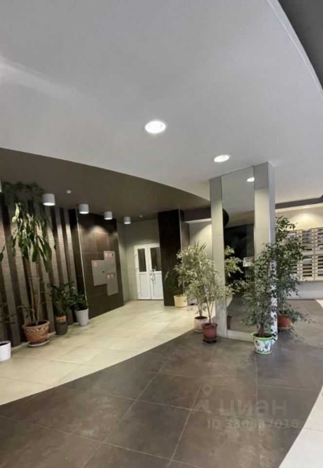 1-комнатная квартира, 46,9 м² — фотография 2