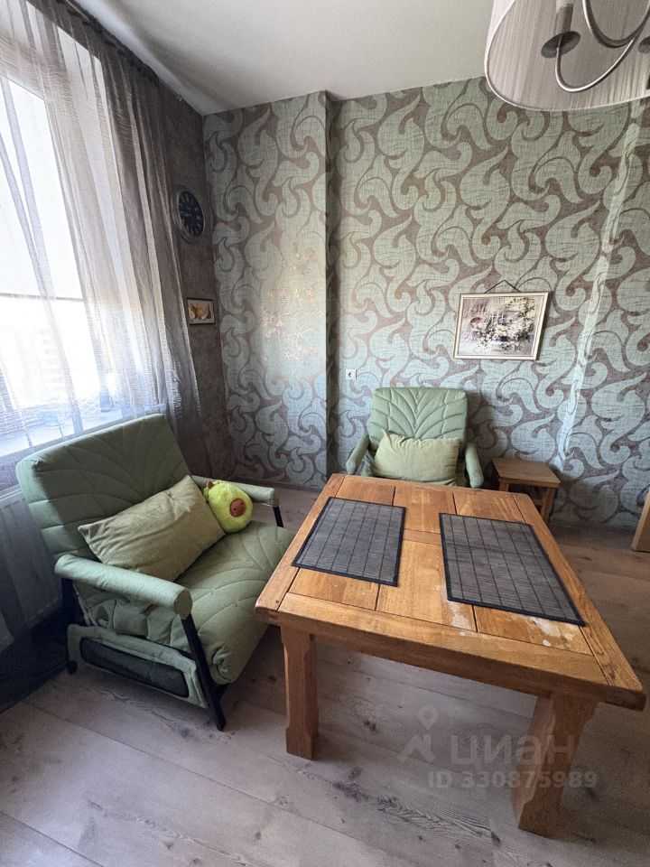 2-комнатная квартира, 67 м² — фотография 3