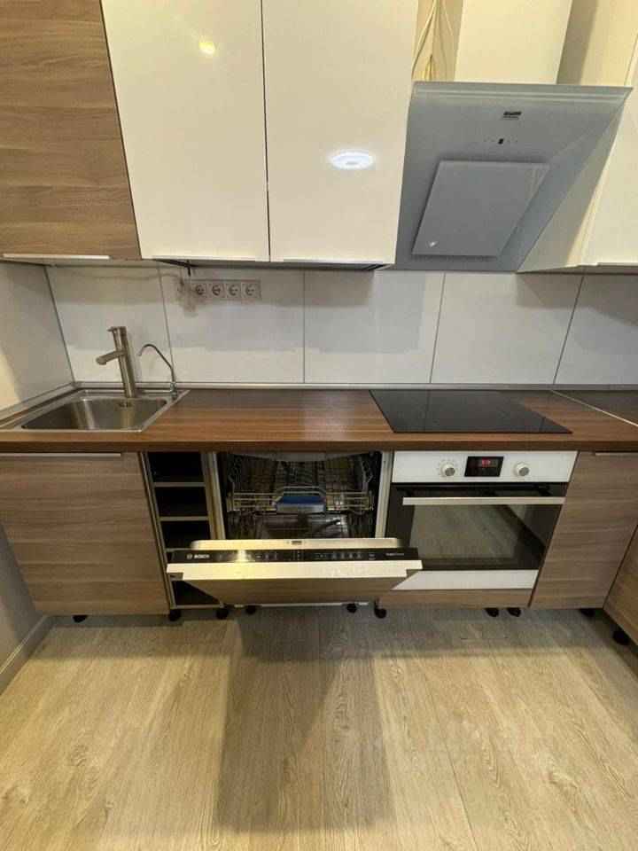 4-комнатная квартира, 98 м² — фотография 2