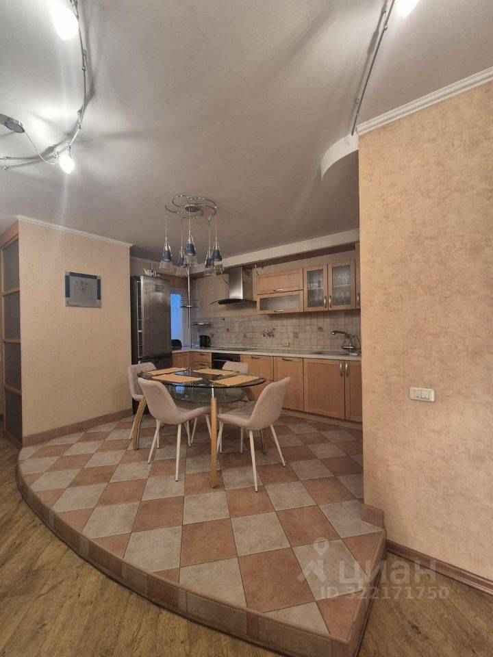 3-комнатная квартира, 90 м² — фотография 3
