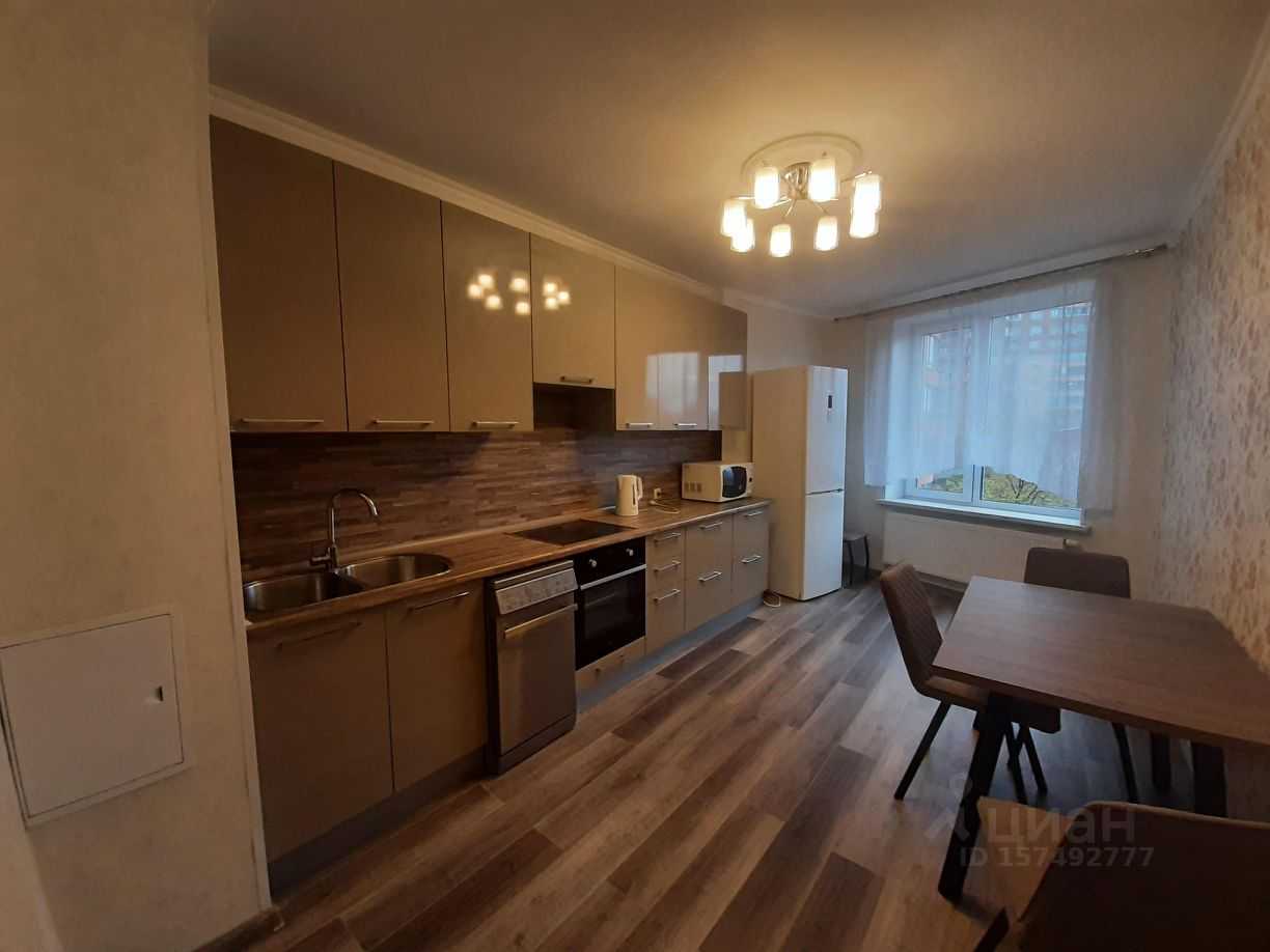 2-комнатная квартира, 80 м² — фотография 3